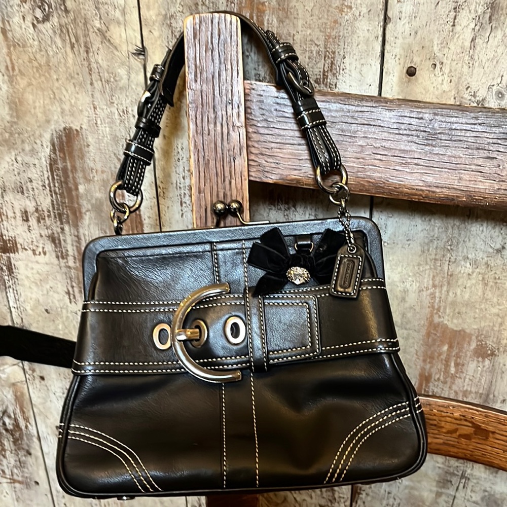 Coach small kisslock purse